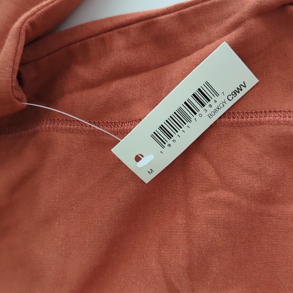 Amazon Essentials Rust/Orange Long Sleeve Terry Funnelneck Top NWT - Picture 9 of 10
